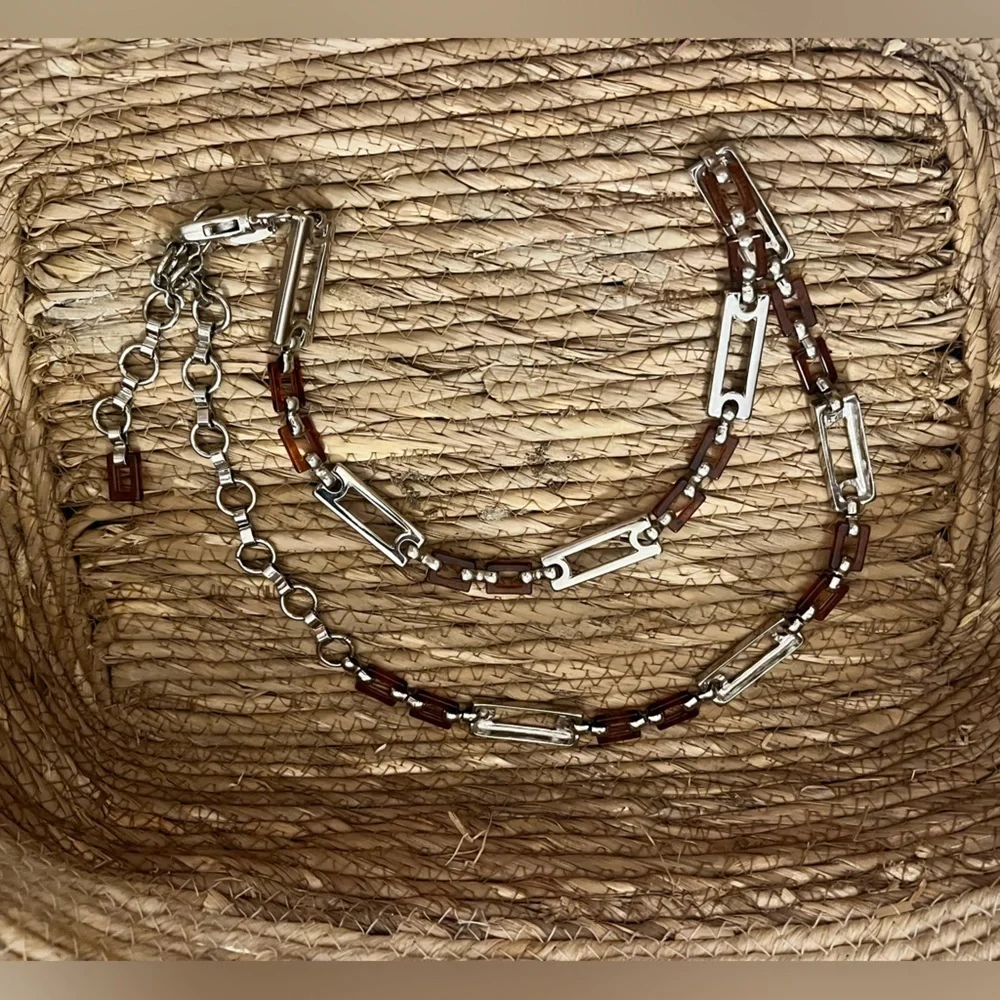Silver metal links chain hip belt with brown spotted plastic links